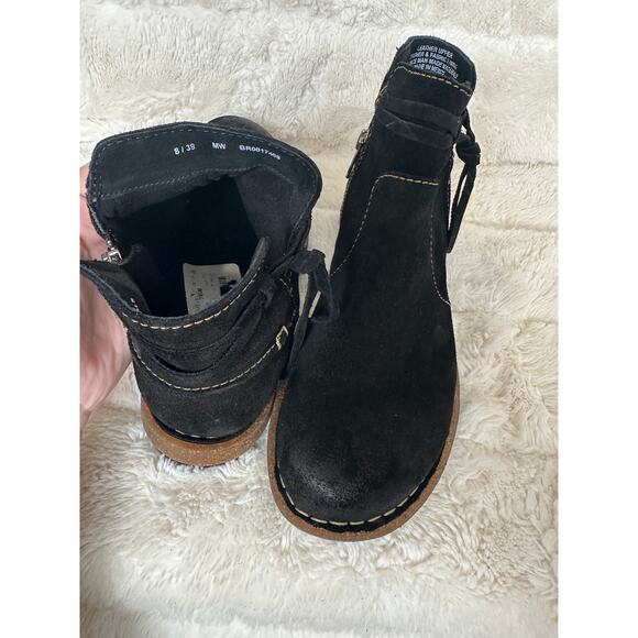 Born Tarkiln Booties Suede Black 8 women’s - Picture 4 of 6